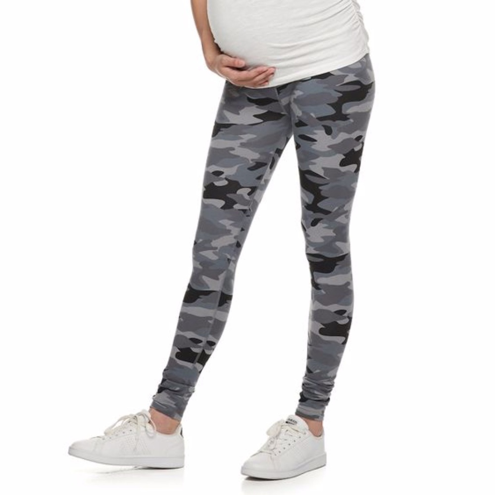 THREE pairs of a:glow maternity leggings